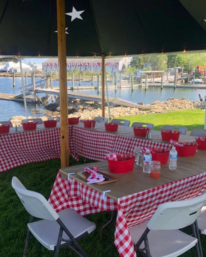 米斯蒂克 Harbor View Landing酒店 外观 照片
